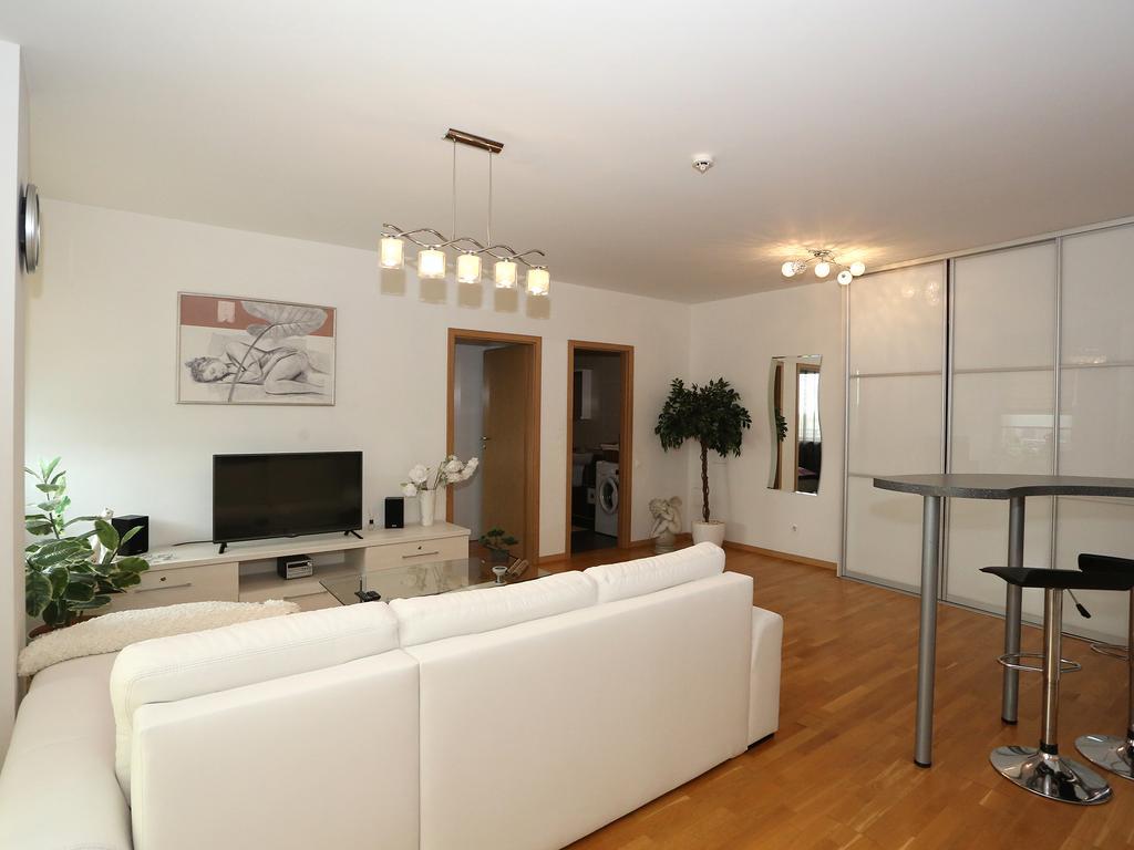 Apartments Паневежис Экстерьер фото